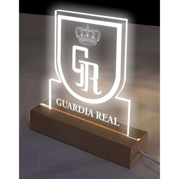 LAMPARA METACRILATO GUARDIA REAL BASE MADERA CON ESTUCHE DE LUJO (PERSONALIZABLE)