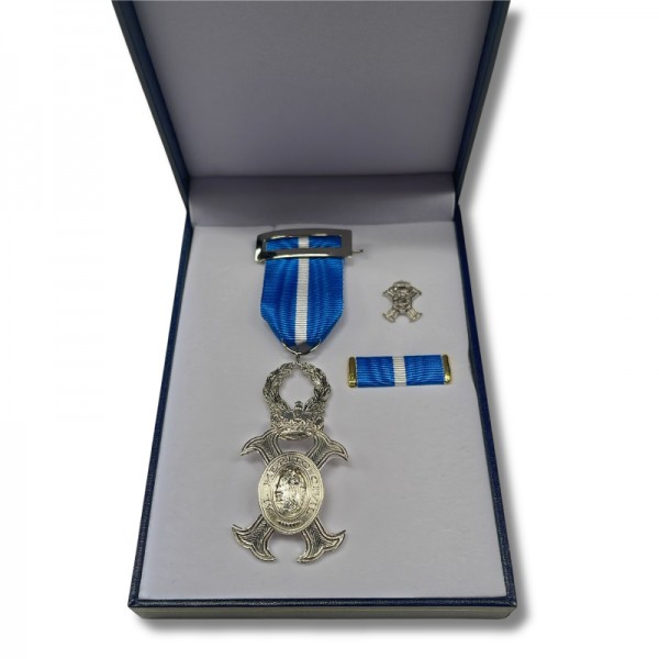 ESTUCHE MEDALLA CRUZ DE PLATA AL MERITO CIVIL