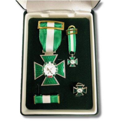 ESTUCHE CONJUNTO COMPLETO...